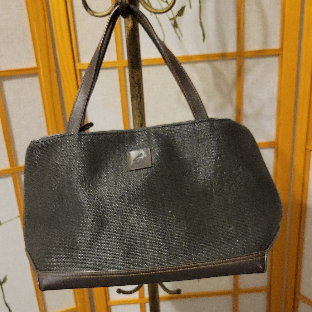 Gorgeous Stone Mountain Bag